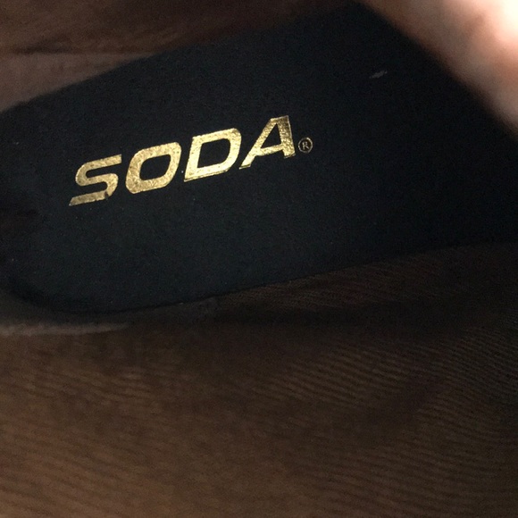 SODA Women’s Fringe Ankle Booties. Size 6 - Picture 7 of 11